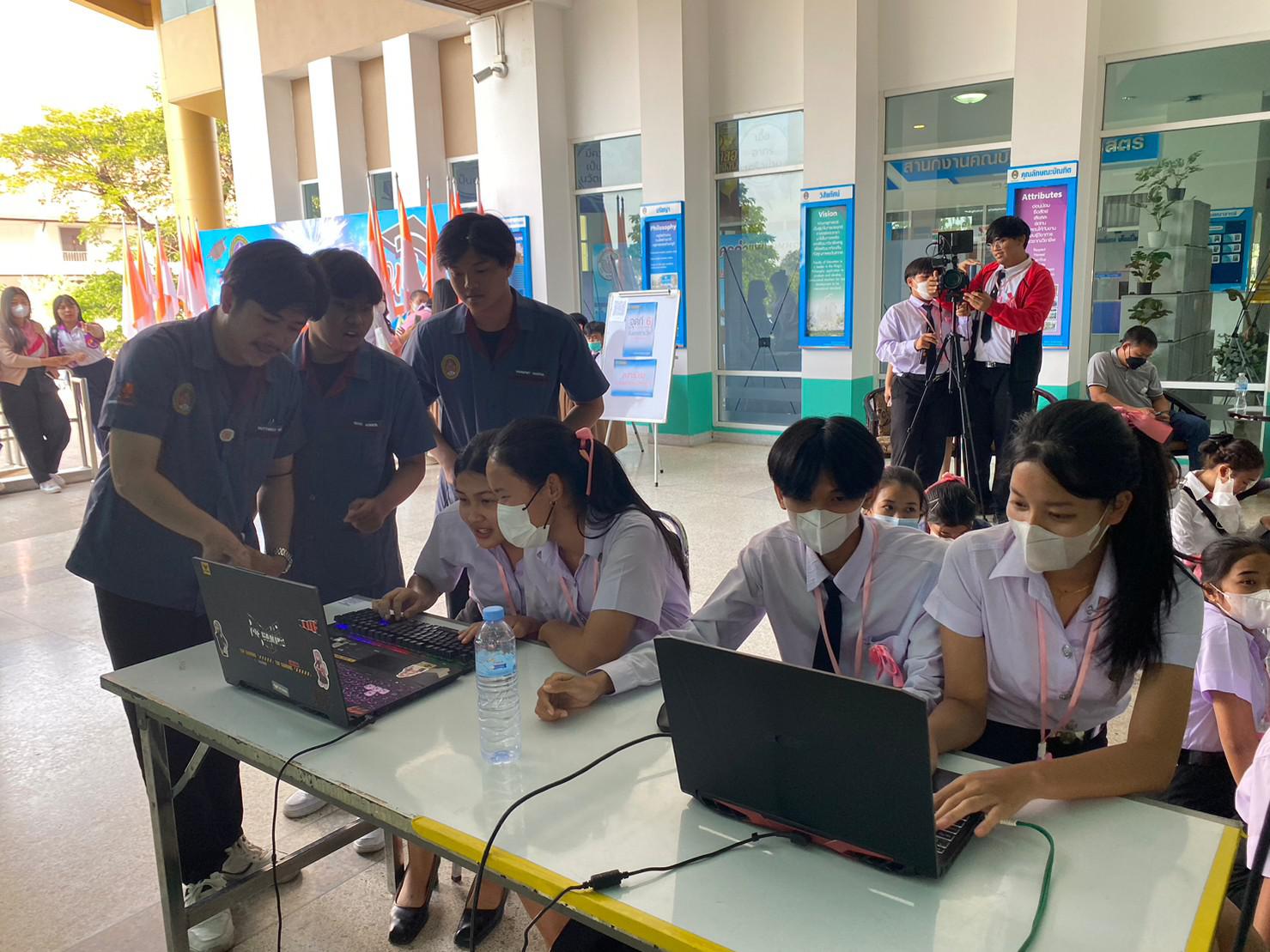38. ภาพกิจกรรม 50 ปี KPRU สู่การพัฒนาท้องถิ่นอย่างยั่งยืน มหาวิทยาลัยราชภัฏกำแพงเพชร ระหว่างวันที่ 26-28 มกราคม 2566 ณ มหาวิทยาลัยราชภัฏกำแพงเพชร โดยนักศึกษาโปรแกรมวิชาคอมพิวเตอร์ คณะครุศาสตร์